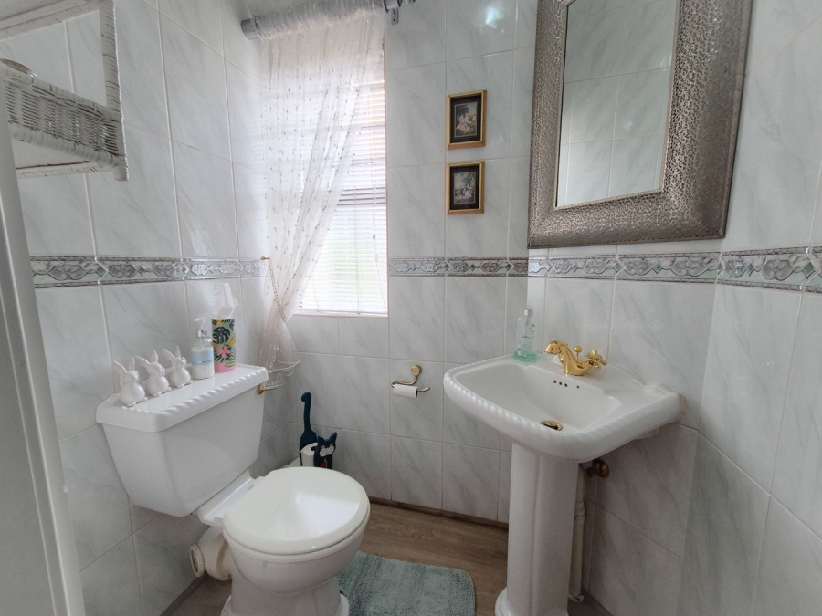 4 Bedroom Property for Sale in Maraldi Estate Free State